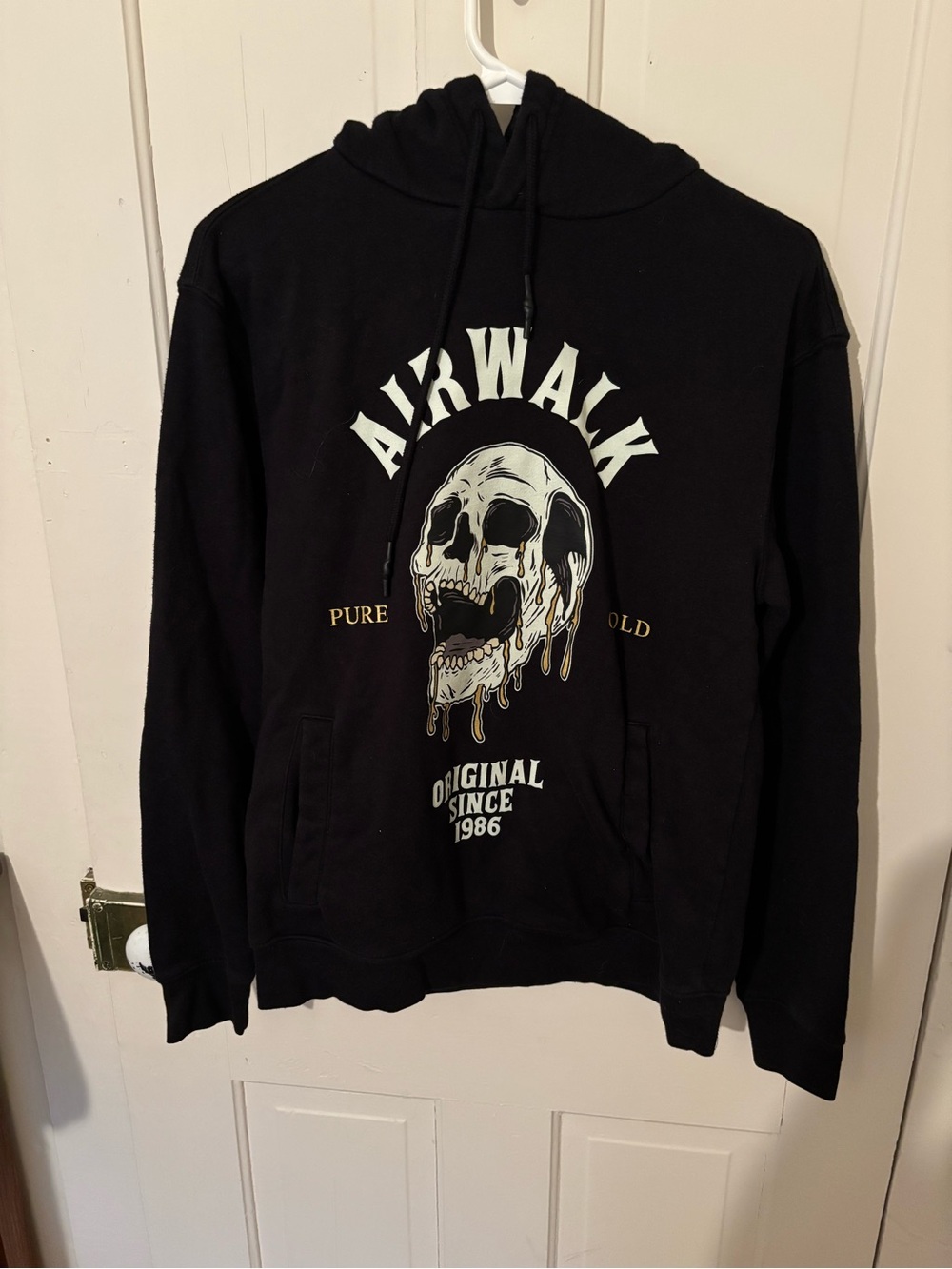 Air walk black graphic hoodie